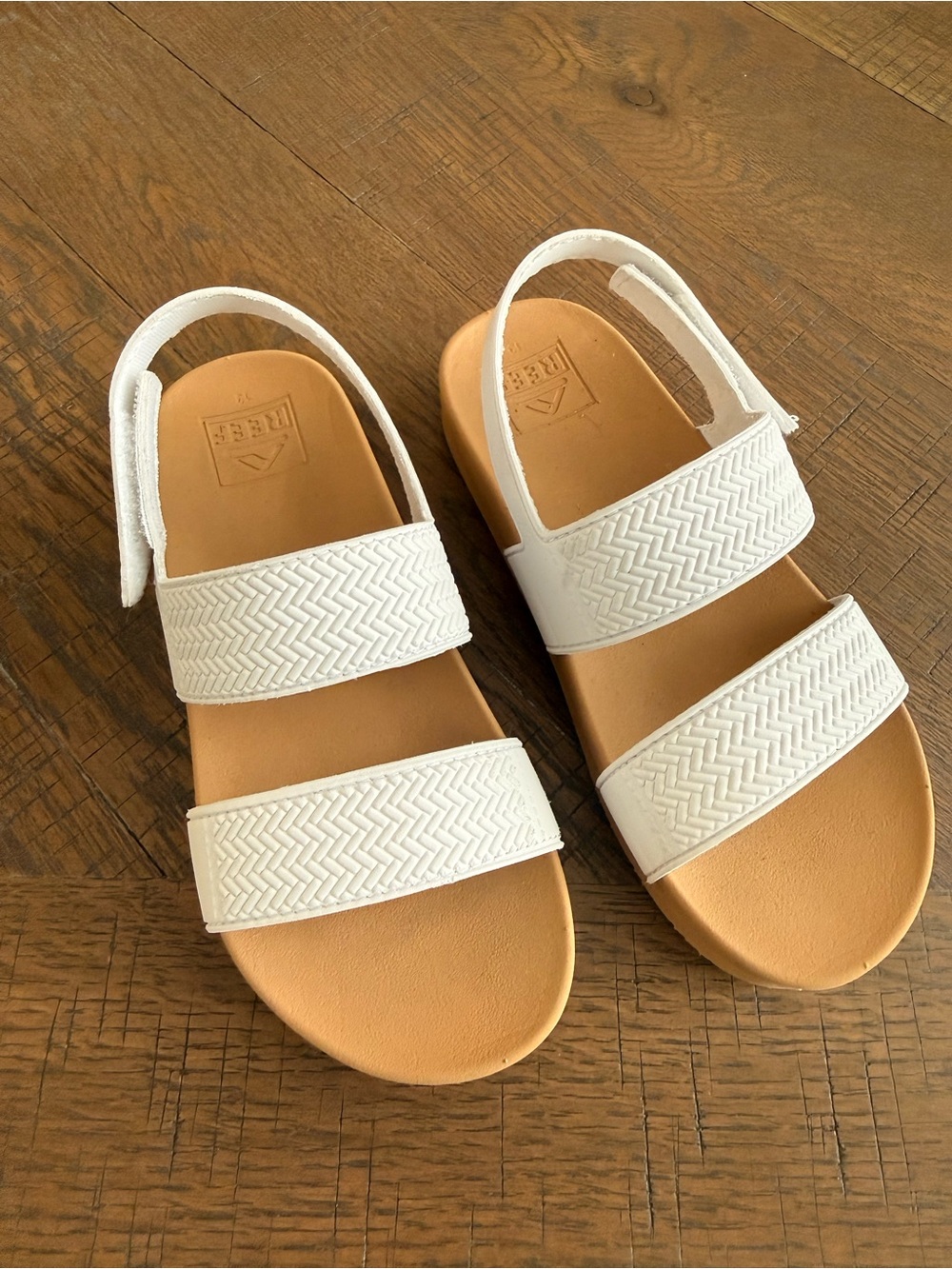 Reef Kids White Strap Sandals with Tan Footbed